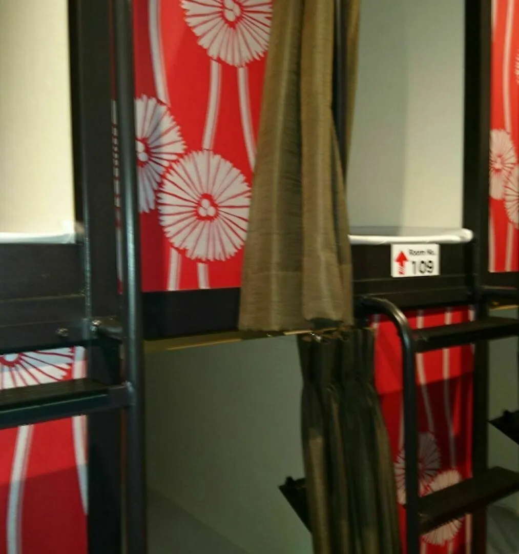 Capsule Hotel Hatagoya Tokyo Japan